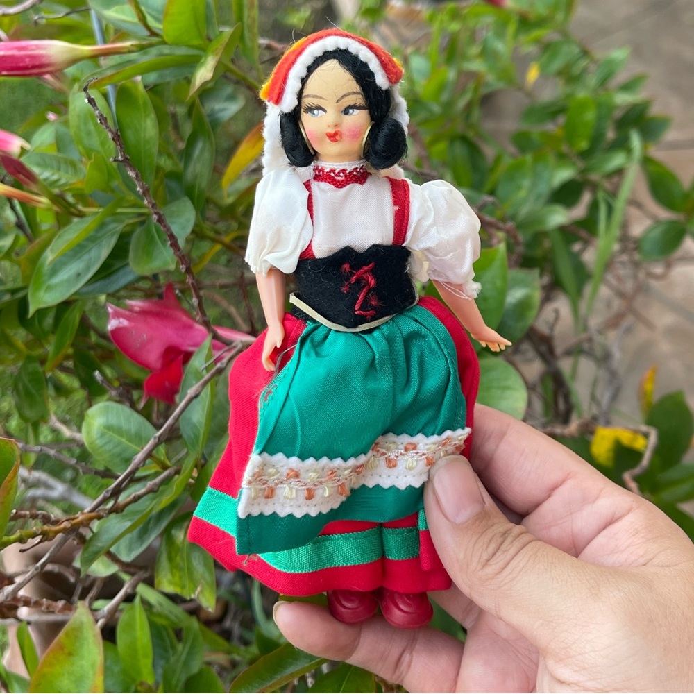 Vintage Eros Italy Souvenir Doll Traditional Italian Woman Folk Art Costume
